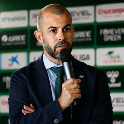 Manu Fajardo durante una presentación del Betis