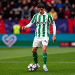 Altimira con la posesión de balón