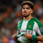 Abde con la nueva camiseta del Betis