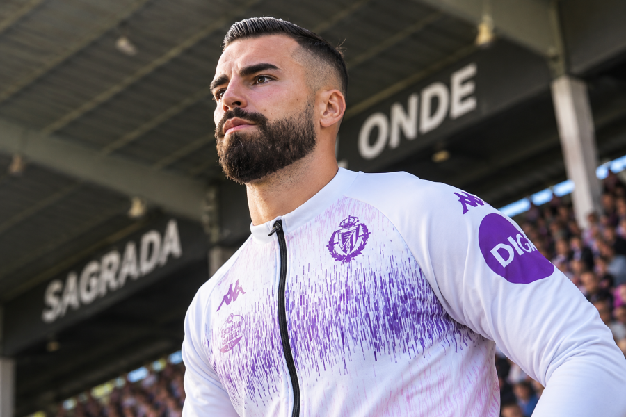 Guilherme antes de un partido con el Valladolid