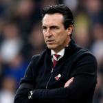 Unai Emery en el banquillo del Aston Villa