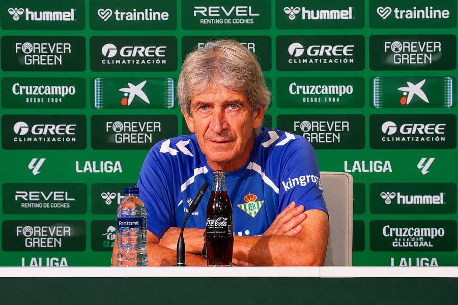 Rueda de prensa de Pellegrini previa al Levante
