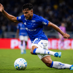 Kaiki Bruno durante un encuentro con Cruzeiro