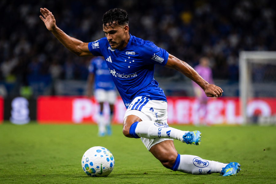 Kaiki Bruno durante un encuentro con Cruzeiro