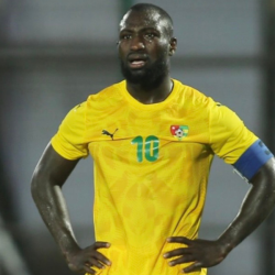 Denkey con su selección de Togo