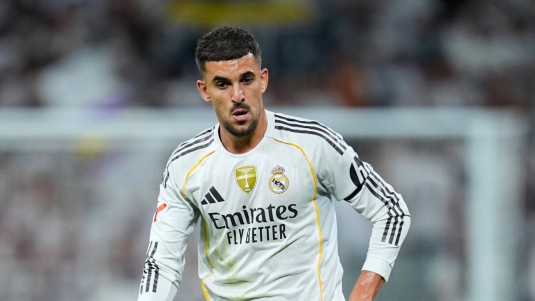 Ceballos jugando un partido con el Madrid