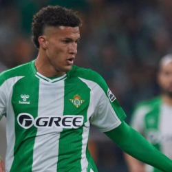 Deossa en un partido con el Betis