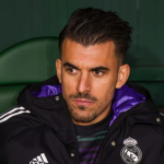 Dani Ceballos, en el banquillo del Villamarín