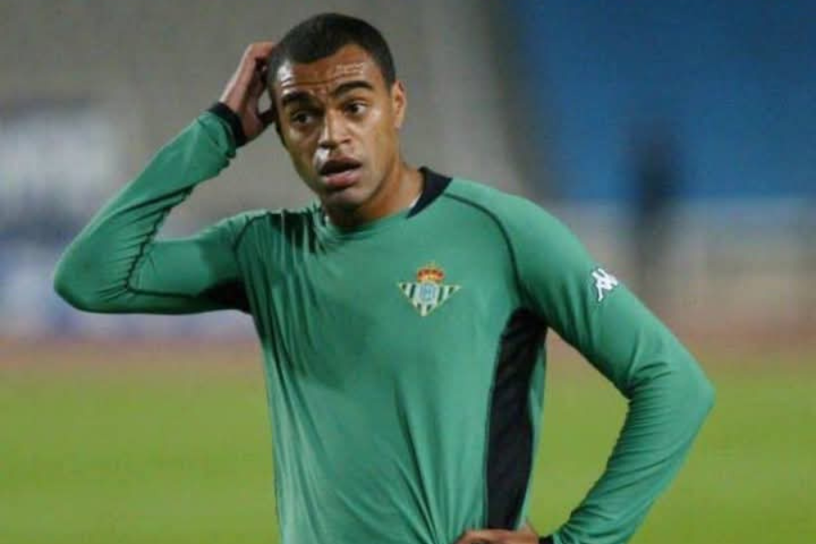 Denilson durante su etapa como bético