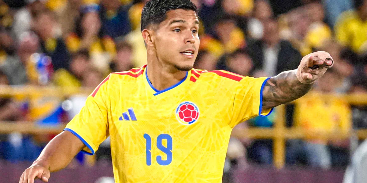 Cucho Hernández con Colombia