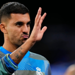 Ceballos calentando con el Madrid