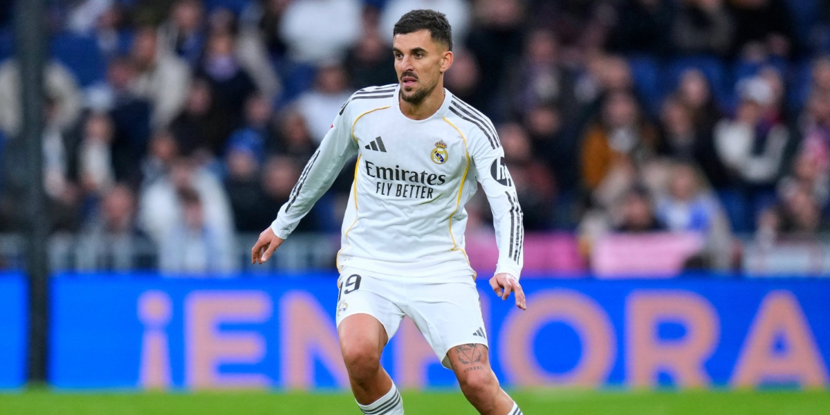 Dani Ceballos durante un partido con el Madrid